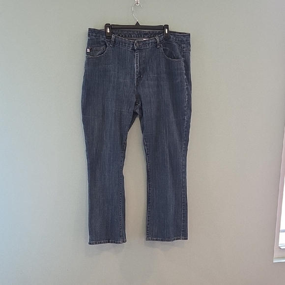 Bobbie Brooks Relaxed Blue Jeans Boot Cut Stretch Women's Size 18 - Picture 1 of 10